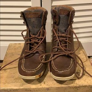 Sperry topsider higher tops